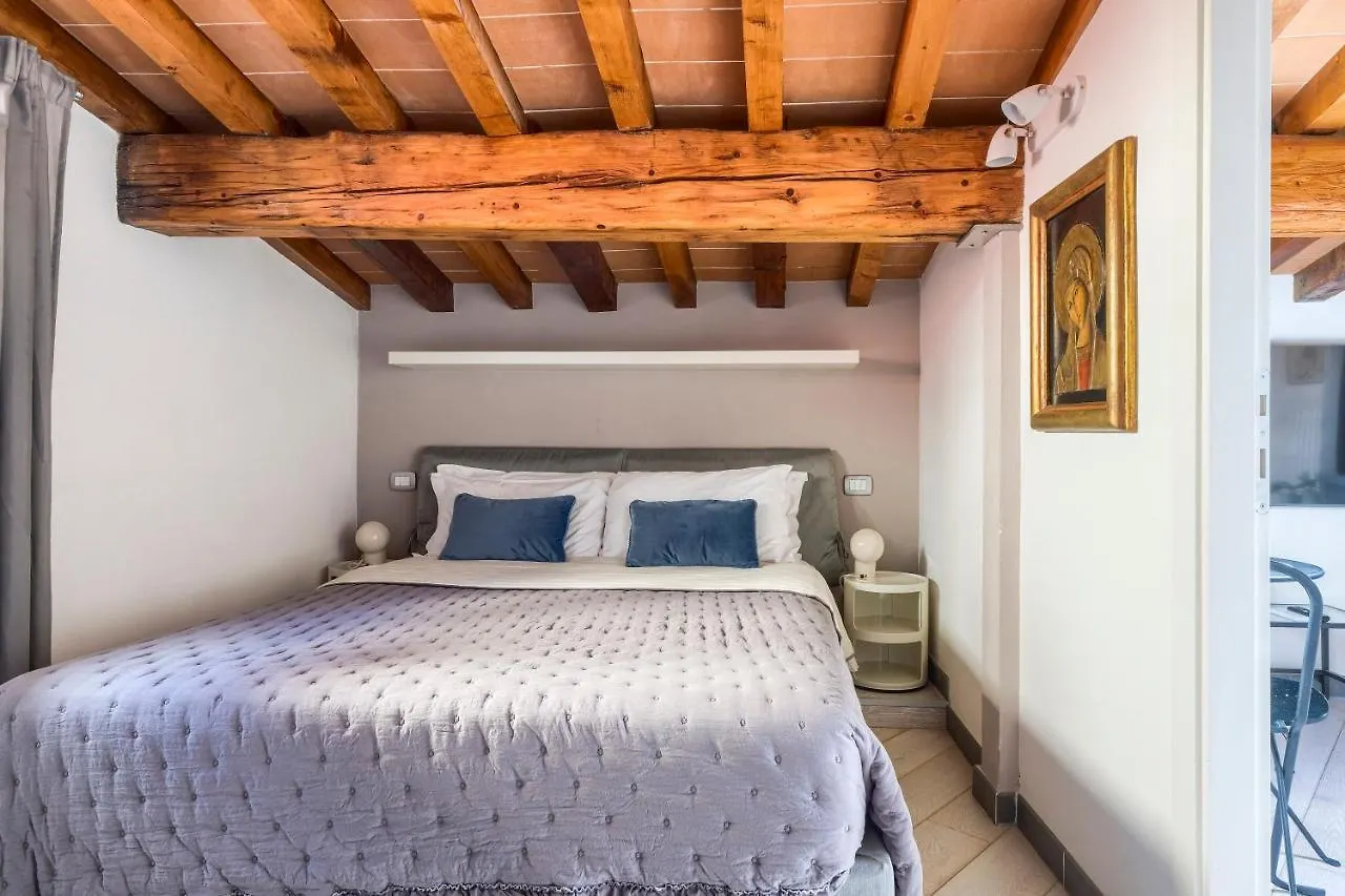 Pitti Design Apartment Florence Italy