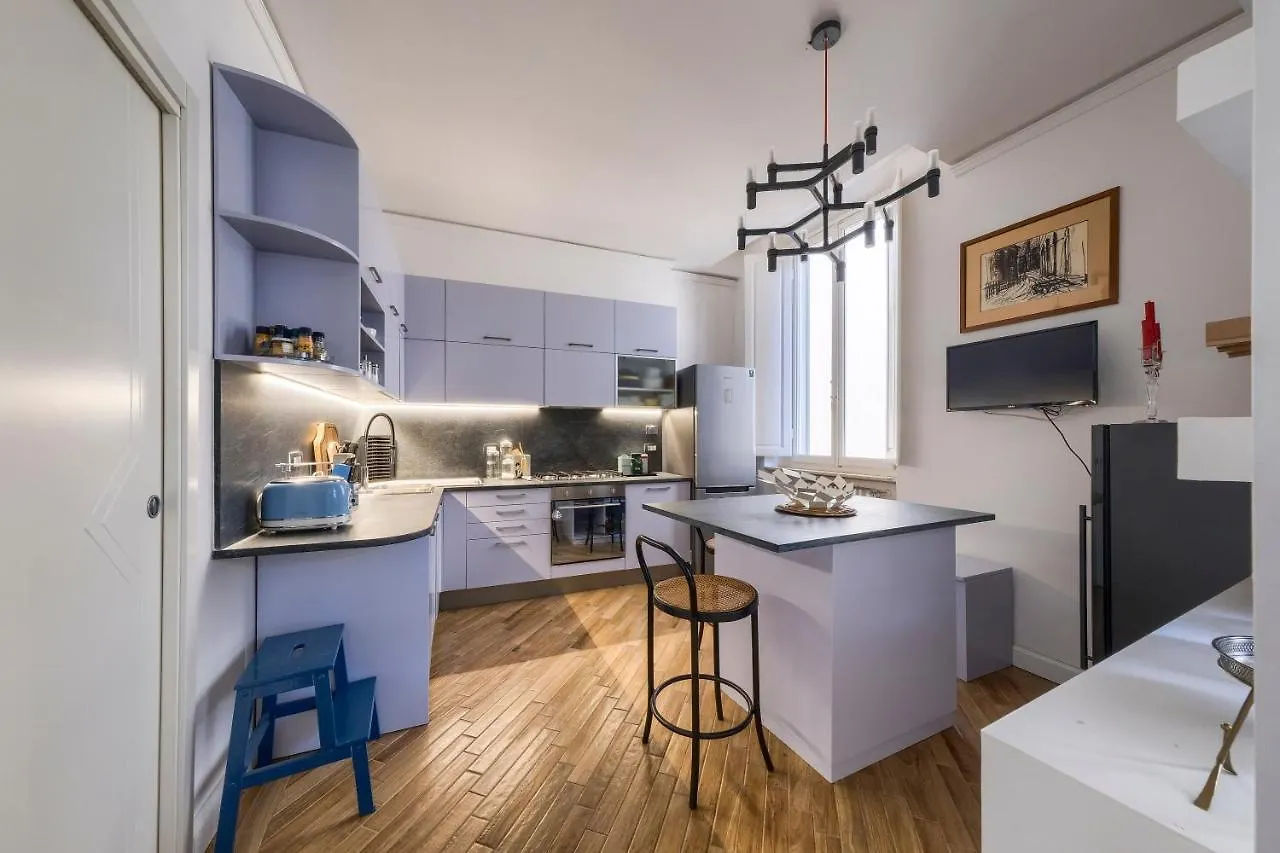 Pitti Design Apartment Florence